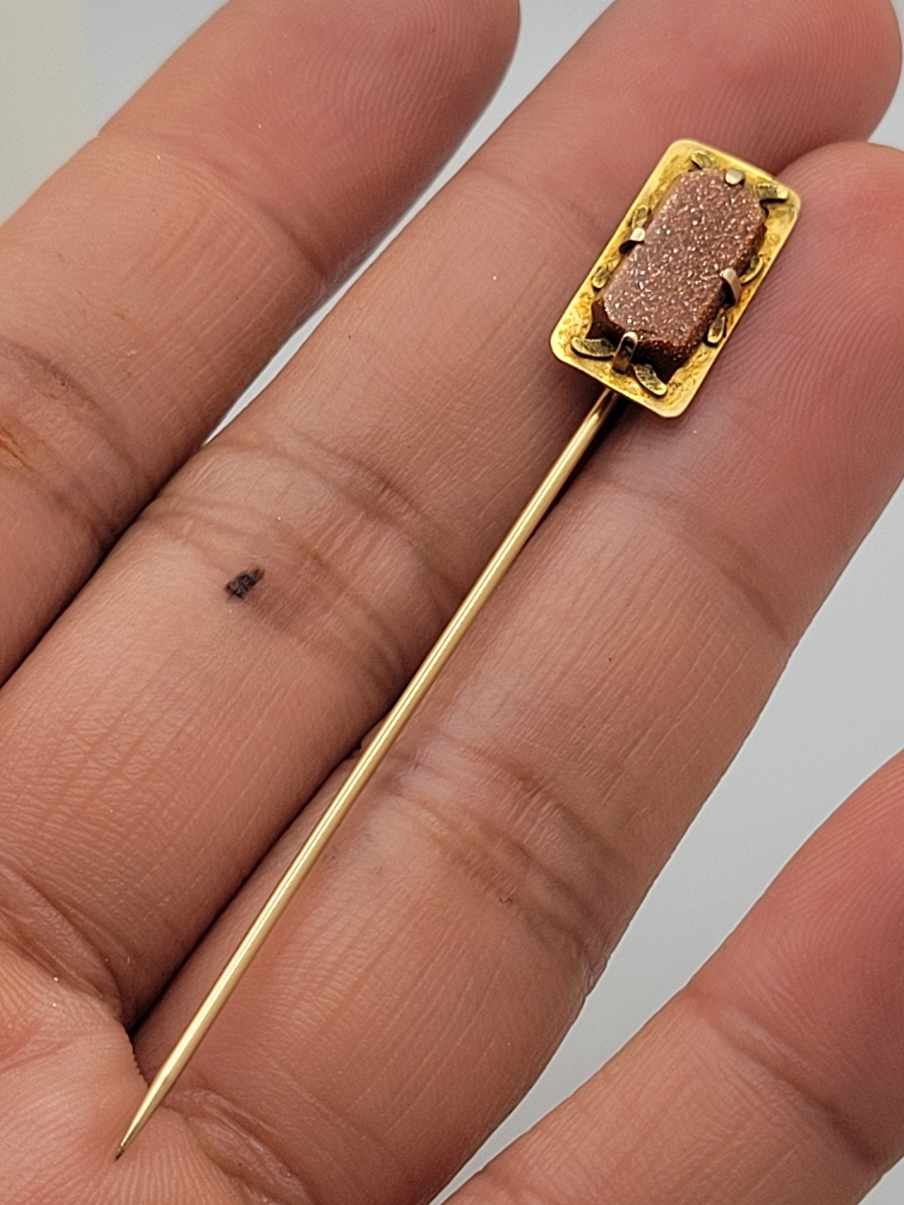 Antique Victorian Goldstone Cabochon Stickpin — Solid Yellow Gold Head, Foliate